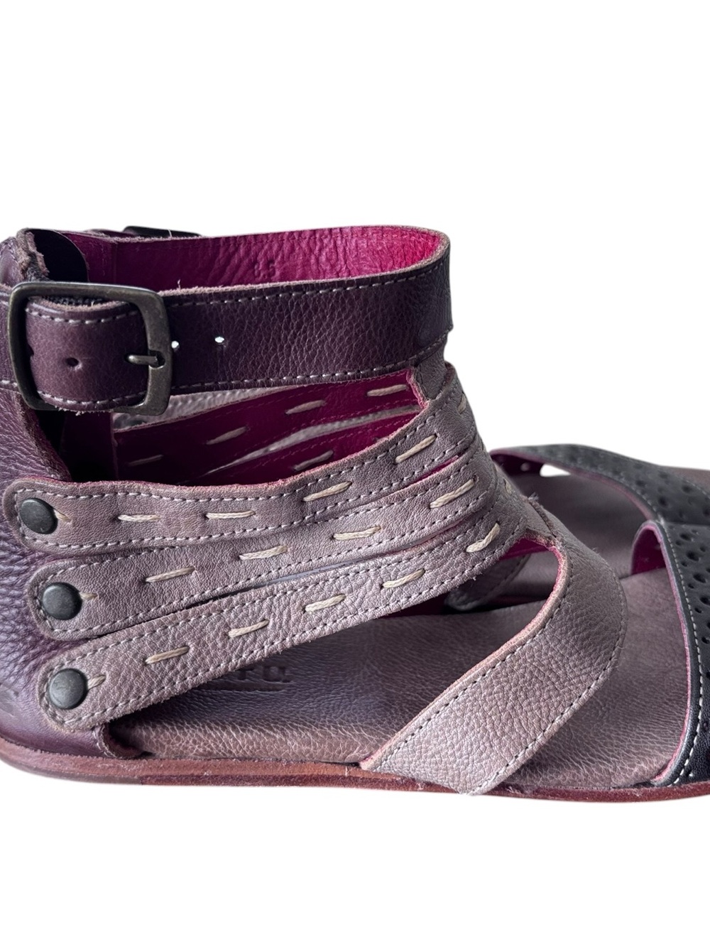 Bedstu Artemis Sandals Size 8.5